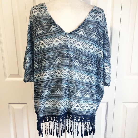 Almost Famous Blue Boho Tribal Print Fringe Poncho Top XL - Picture 13 of 16